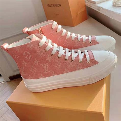 louis vuitton schoenen groen roze|Louis Vuitton sneakers for women.